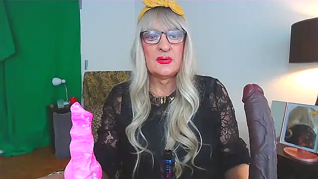 sophyTV online show from 03-12-26, 01:48