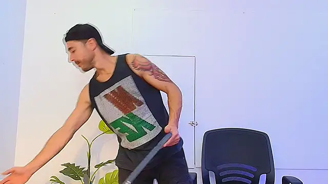 Adams Sanz online show from 04-03-26, 07:20