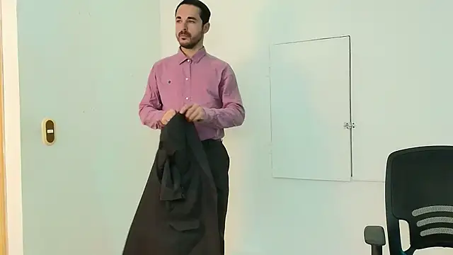 Adams Sanz online show from 06-18-26, 07:19