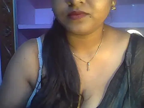 Snapshot of Tamil_Kuttyma chatting on 07-10-26, 06:24 Tamil Kuttyma online show from 07-10-26, 06:24