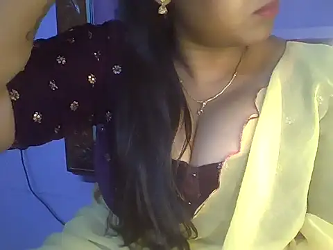 Snapshot of Tamil_Kuttyma chatting on 07-12-26, 12:28 Tamil Kuttyma online show from 07-12-26, 12:28