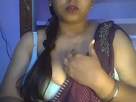 Snapshot of Tamil_Kuttyma chatting on 06-27-26, 04:35 Tamil Kuttyma online show from 06-27-26, 04:35