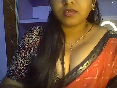 Snapshot of Tamil_Kuttyma chatting on 07-14-26, 03:18 Tamil Kuttyma online show from 07-14-26, 03:18