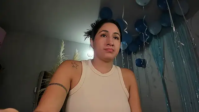 Alanah connory online show from 07-21-26, 01:23