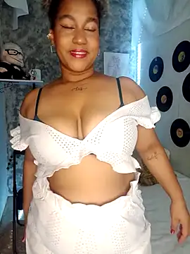 medusafox  online show from 04-12-26, 04:27