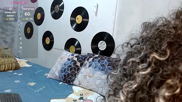 medusafox  online show from 03-01-26, 04:12