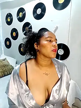 medusafox  online show from 03-09-26, 04:27