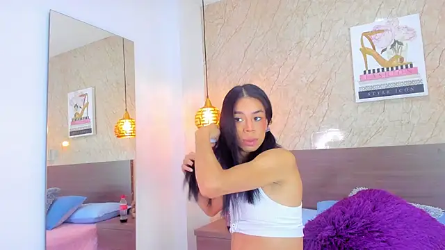 Snapshot of Miia03 chatting on 04-04-26, 12:12 Miia03 online show from 04-04-26, 12:12