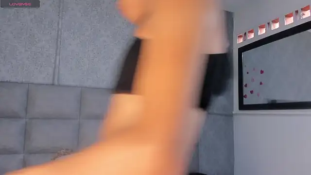 Snapshot of Miia03 chatting on 03-16-26, 11:36 Miia03 online show from 03-16-26, 11:36