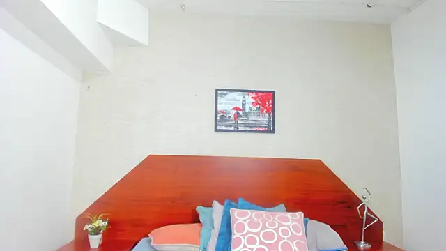 Snapshot of Miia03 chatting on 03-11-26, 11:48 Miia03 online show from 03-11-26, 11:48