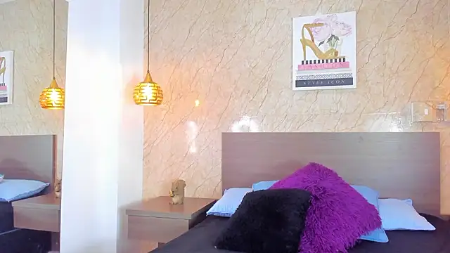 Snapshot of Miia03 chatting on 03-30-26, 12:06 Miia03 online show from 03-30-26, 12:06