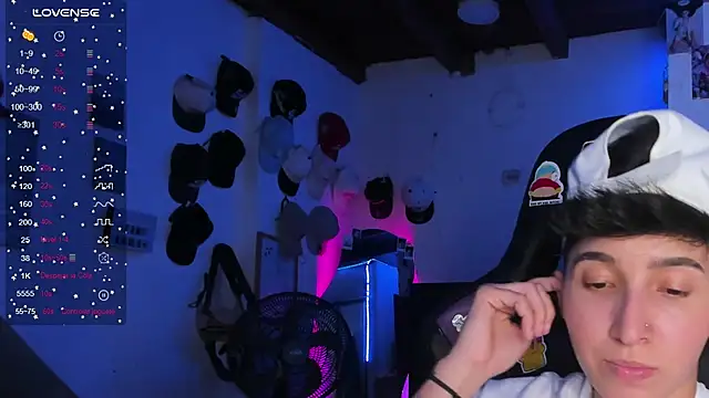 MIKEFONSE- online show from 03-11-26, 04:17