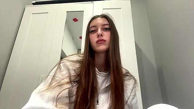 selena favn online show from 03-04-26, 03:14