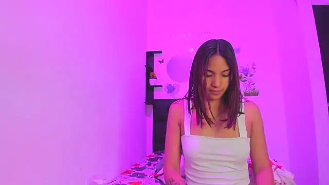 sapphire brown20 online show from 04-13-26, 01:53