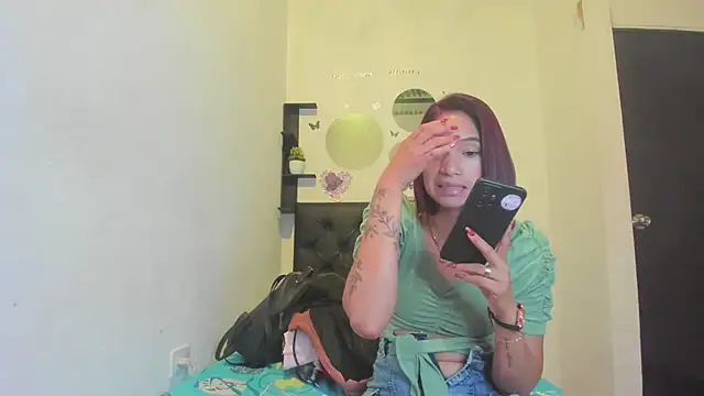 sapphire brown20 online show from 05-16-26, 10:42