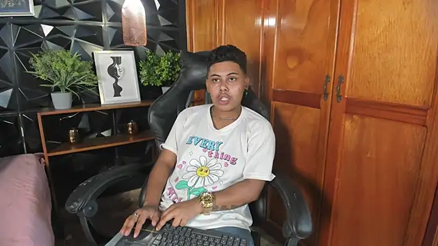 Noha  scott online show from 03-28-26, 02:07