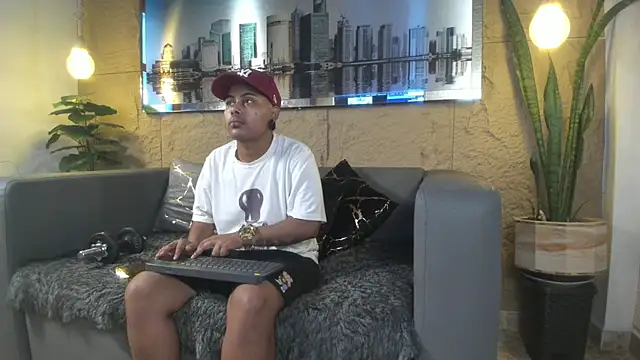 Noha  scott online show from 03-31-26, 02:41