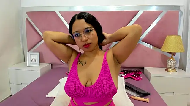 AvieRose online show from 04-16-26, 09:39