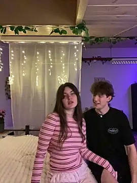 Snapshot of meowmiu chatting on 02-27-26, 07:46 meowmiu online show from 02-27-26, 07:46