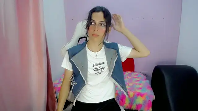 Snapshot of Larry_craft chatting on 02-27-26, 08:19 Larry craft online show from 02-27-26, 08:19