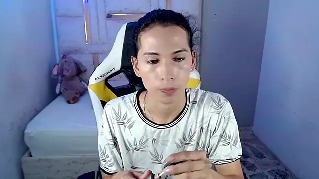 Larry craft online show from 04-07-26, 08:21