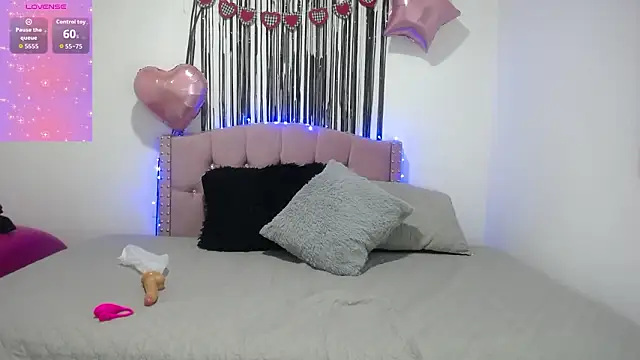 Snapshot of samantha_pym chatting on 02-26-26, 07:14 samantha pym online show from 02-26-26, 07:14