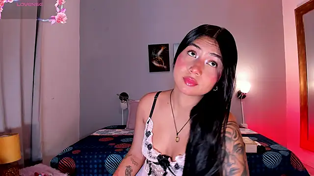 KimTaylorW online show from 05-21-26, 02:20