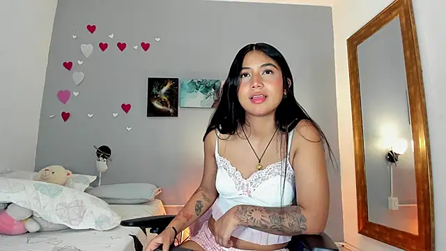 KimTaylorW online show from 03-11-26, 08:08