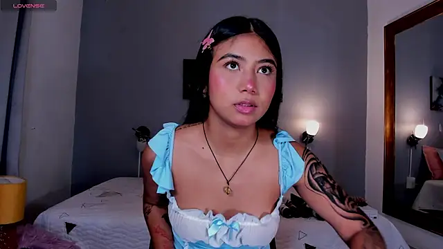 KimTaylorW online show from 04-23-26, 02:40