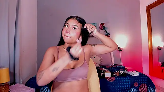 KimTaylorW online show from 06-01-26, 03:18
