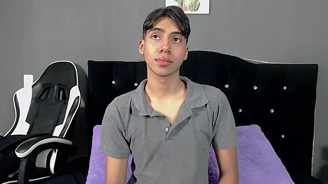 Eros Lux online show from 05-21-26, 12:57