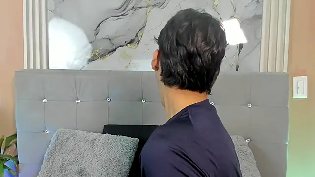 Eros Lux online show from 04-18-26, 12:18