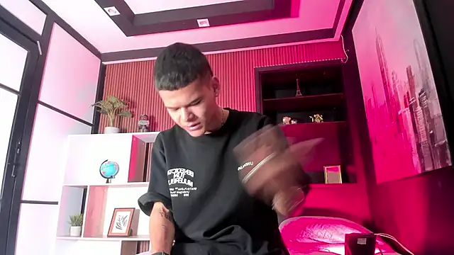 DylanRoyce  online show from 04-01-26, 12:50