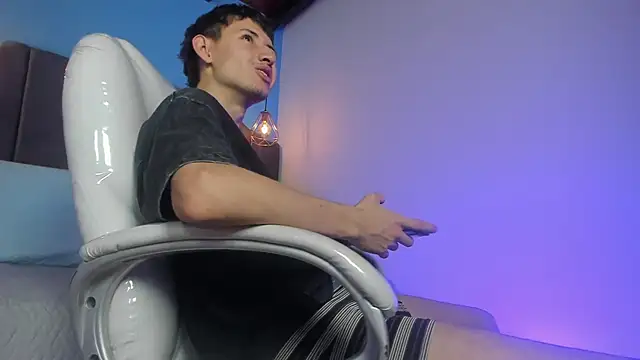 Snapshot of Dani_swagger chatting on 02-26-26, 08:31 Dani swagger online show from 02-26-26, 08:31