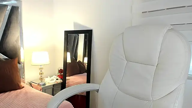 curvy samantta online show from 03-03-26, 07:54