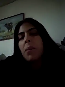 Snapshot of Perla_bella chatting on 02-28-26, 12:43 Perla bella online show from 02-28-26, 12:43