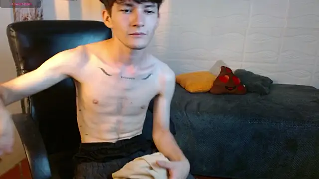 Snapshot of trevor_mob chatting on 02-27-26, 07:46 trevor mob online show from 02-27-26, 07:46