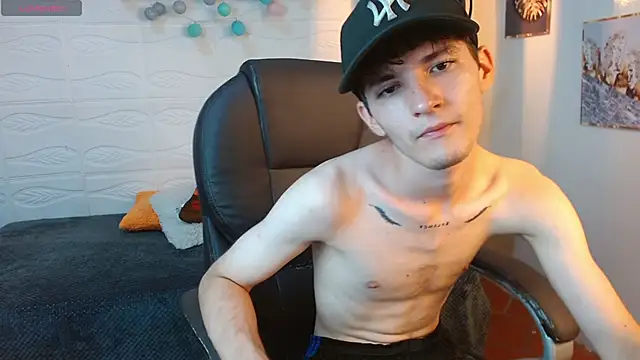 Snapshot of trevor_mob chatting on 02-26-26, 07:47 trevor mob online show from 02-26-26, 07:47