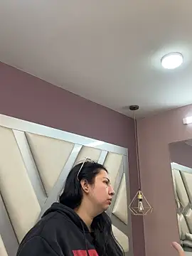 Ashleeyprincess01 online show from 04-16-26, 11:44