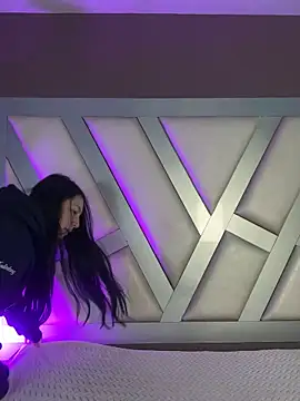 Ashleeyprincess01 online show from 04-17-26, 11:46