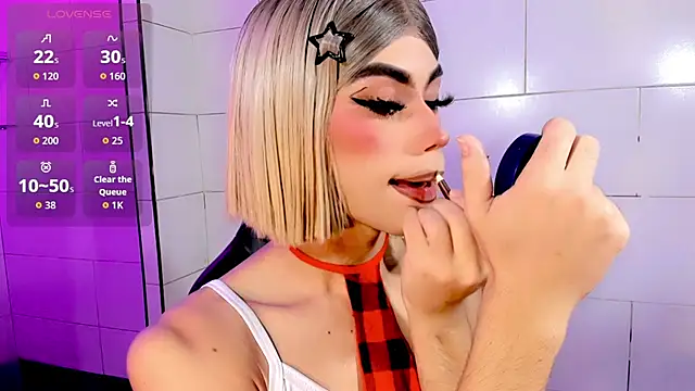 Gema Jones  online show from 05-13-26, 07:43