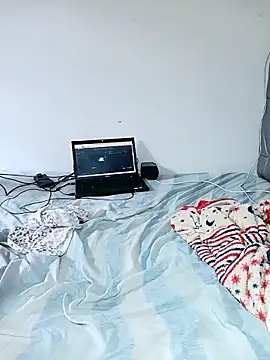 safiya  emira online show from 04-09-26, 03:29