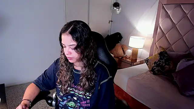 dulce lyraa1 online show from 05-28-26, 03:58