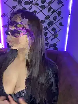 MoonGoddess424 online show from 04-10-26, 02:51