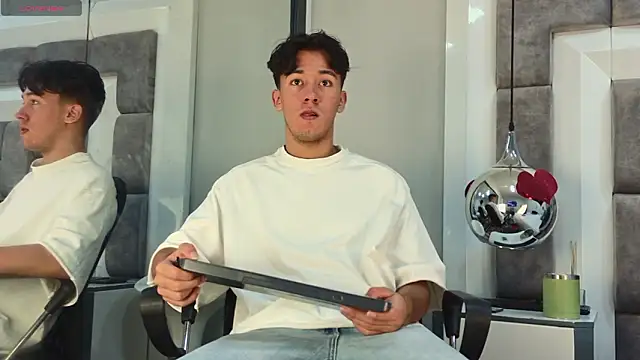 Austin Reedss online show from 03-23-26, 01:11