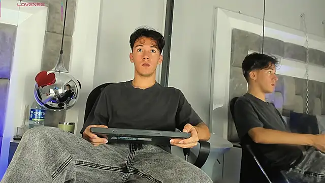 Austin Reedss online show from 03-22-26, 03:57