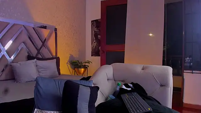 Vincentblack online show from 06-17-26, 06:57