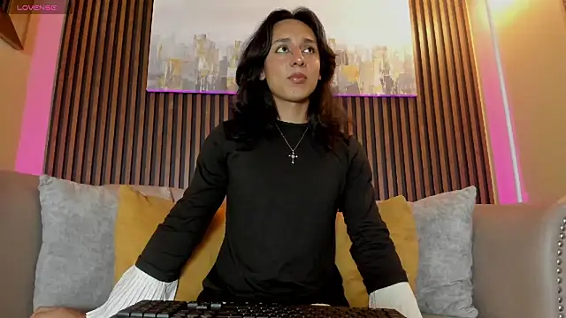Elisasue online show from 05-30-26, 02:51