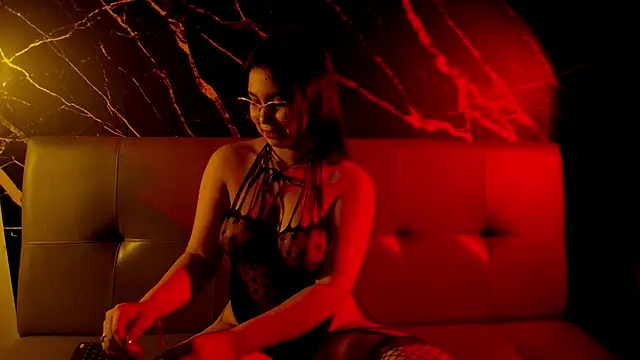 venus laurent online show from 02-24-26, 10:05