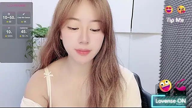 Snapshot of Baixi-01 chatting on 07-15-26, 04:30 Baixi-01 online show from 07-15-26, 04:30